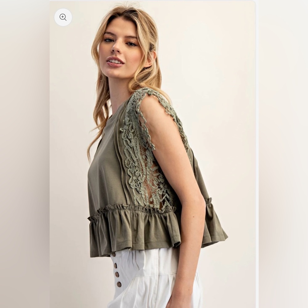 Eesome Sage Green Cropped Lace Accent Blouse